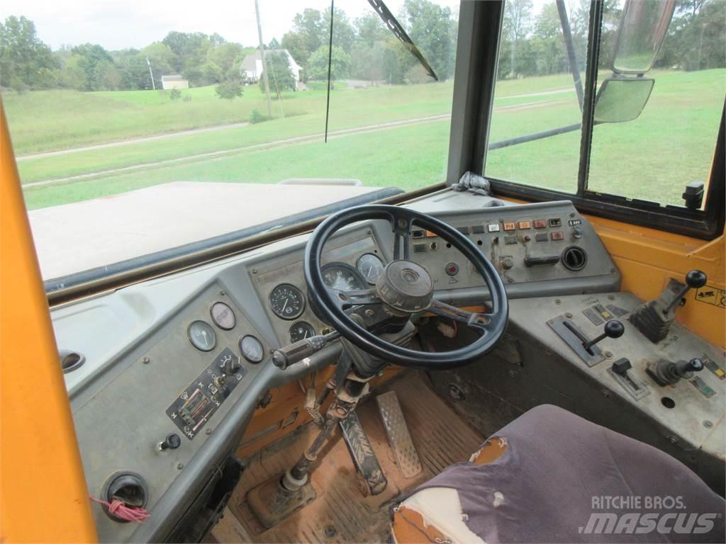 Volvo A25C Tippbilar