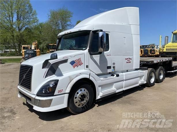 Volvo VNL64T670 Dragbilar