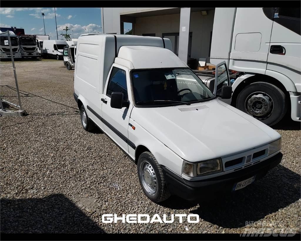Fiat FIORINO Lätta lastbilar