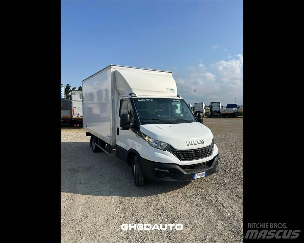 Iveco 35C16 Lätta lastbilar