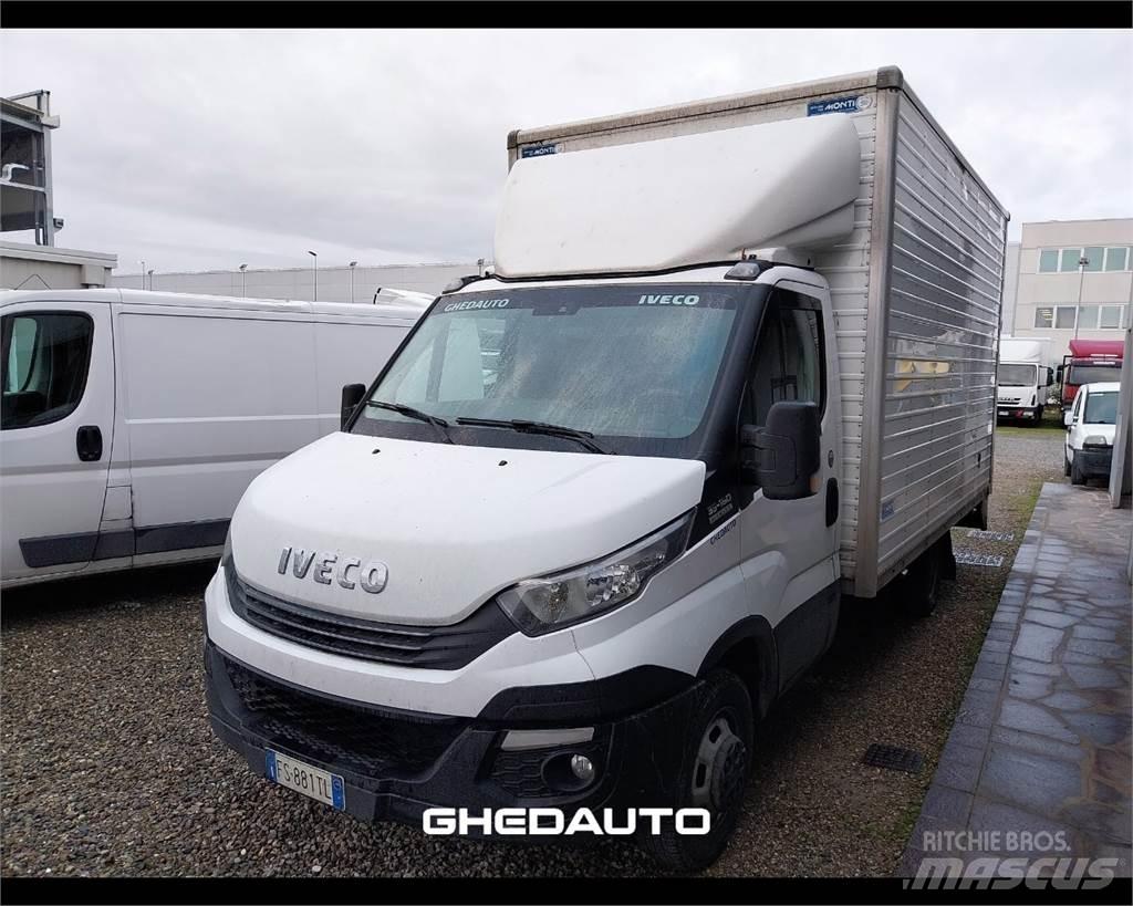 Iveco 35C18 Lätta lastbilar