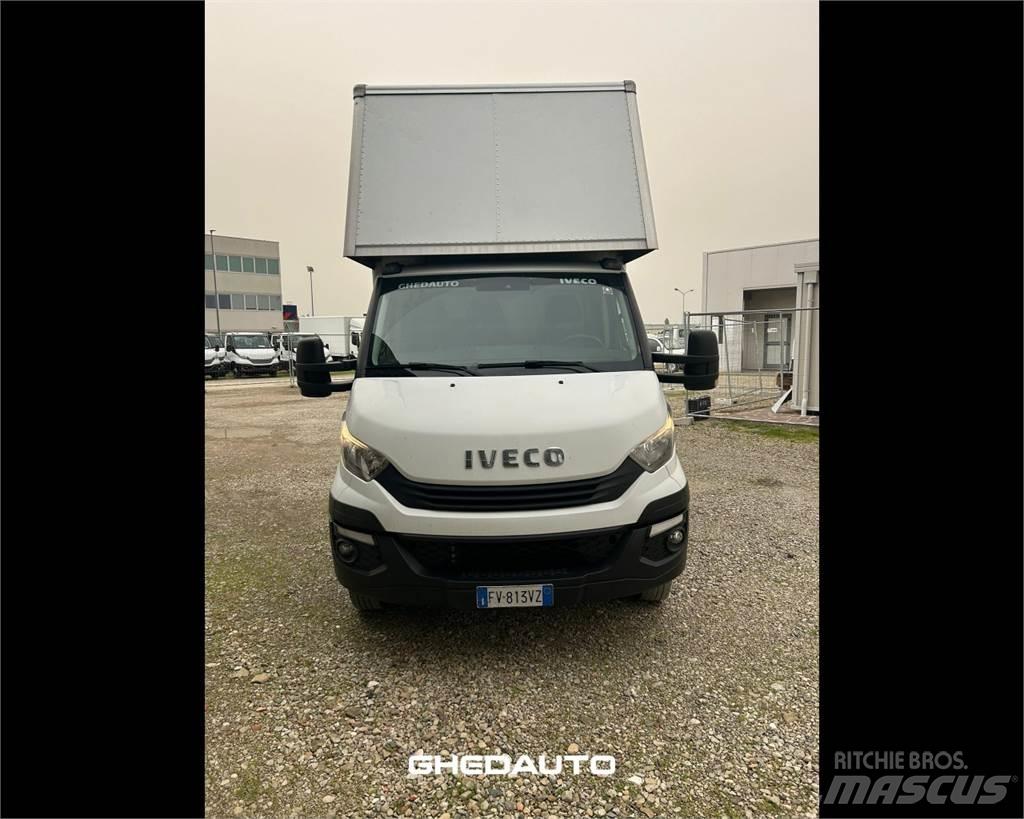 Iveco 35C18 Lätta lastbilar