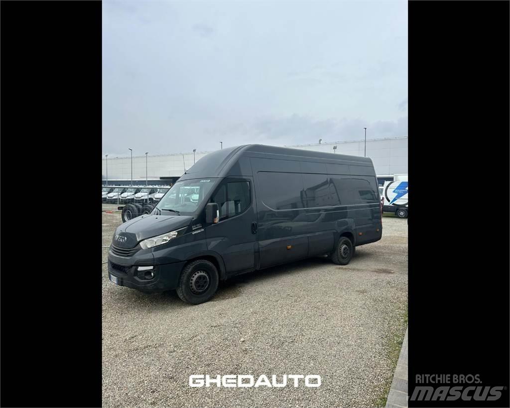 Iveco 35S16 Lätta lastbilar