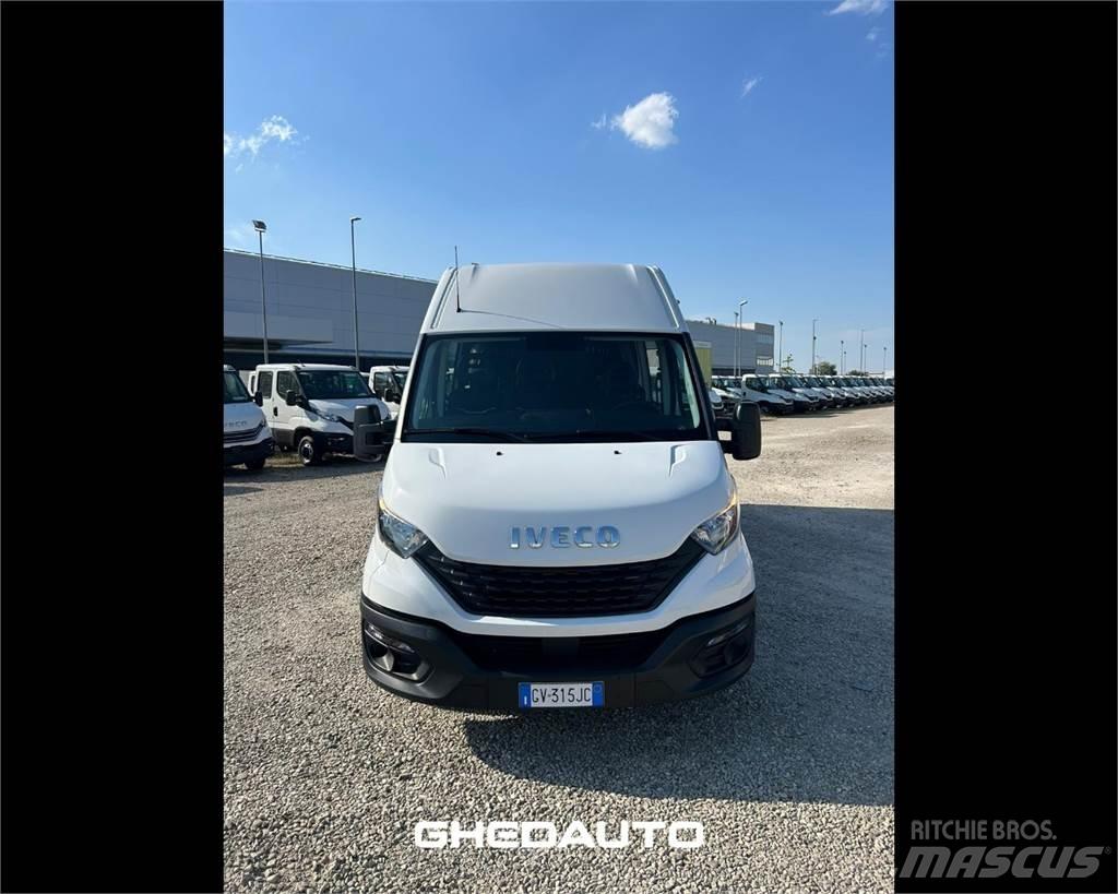 Iveco 35S16 Lätta lastbilar