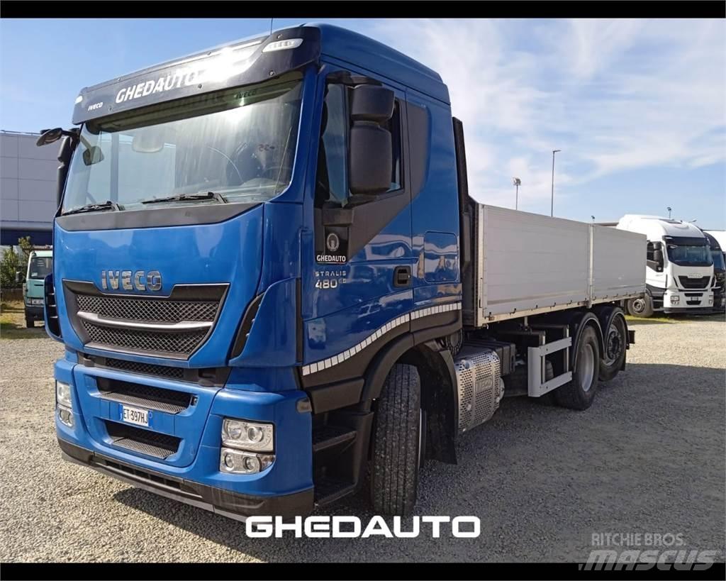 Iveco AS260S48Y Skåpbilar