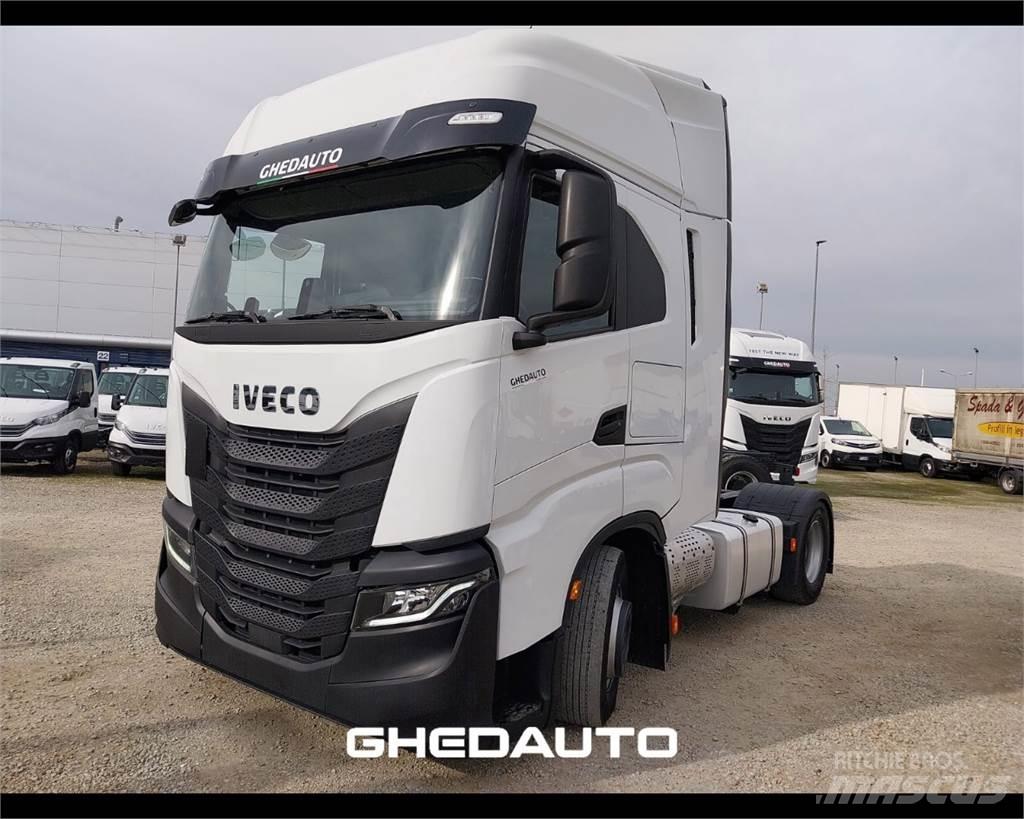 Iveco AS440S48 Skåpbilar