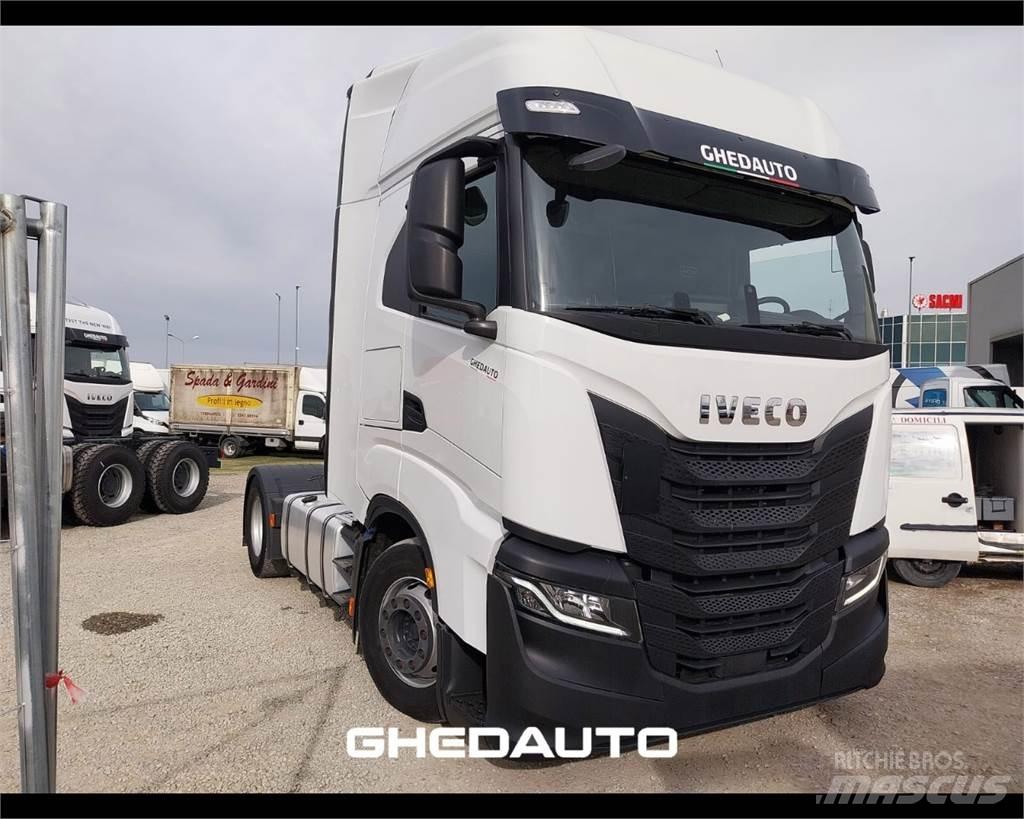 Iveco AS440S48 Skåpbilar