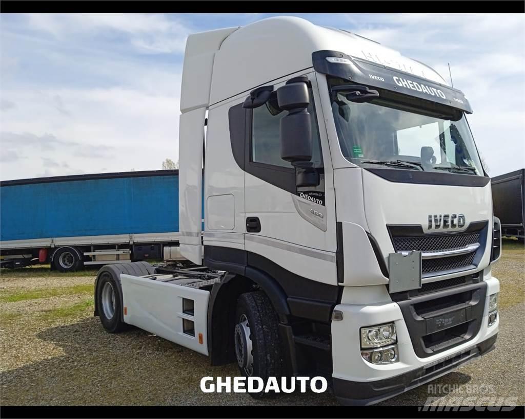 Iveco AS440S48T/P Skåpbilar