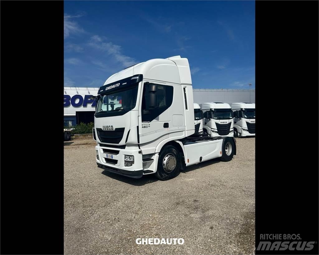Iveco AS440S48T/P Skåpbilar