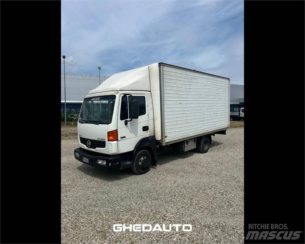 Nissan Atleon 35 2006 Lätta lastbilar