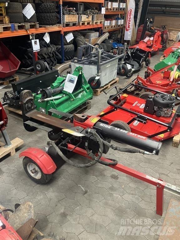 MTD LS 550 Vedklyvar och vedkapar