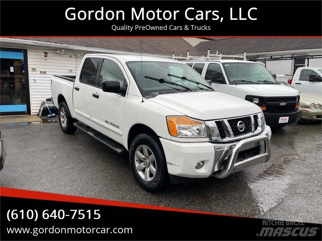 Nissan Titan Flakbilar/Pickuper