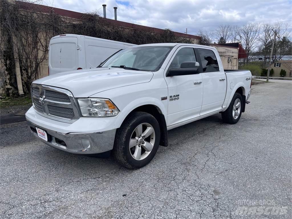 RAM 1500 Flakbilar/Pickuper
