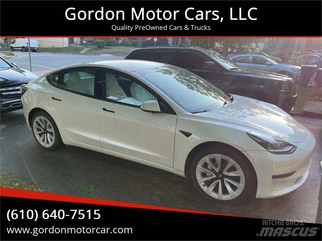 Tesla Model 3 Personbilar