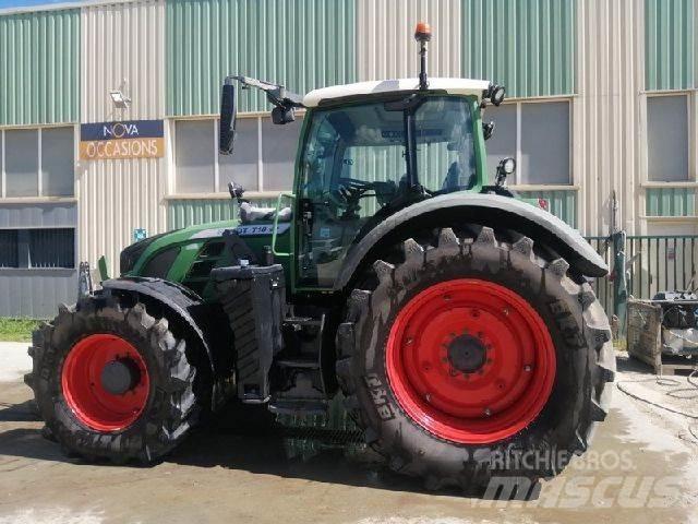 Fendt 718 VARIO Traktorer