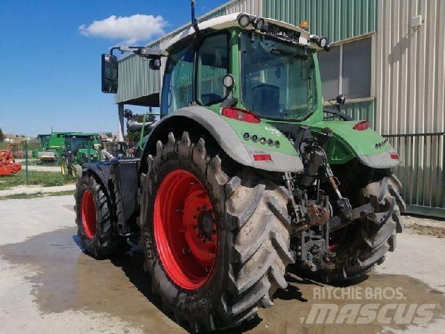Fendt 718 VARIO Traktorer
