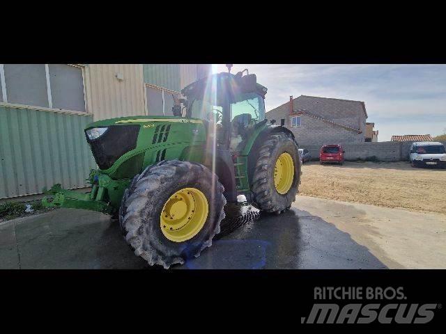 John Deere 6210 R Traktorer