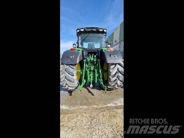 John Deere 6210 R Traktorer