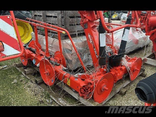 Kuhn 10812 Vändare och luftare