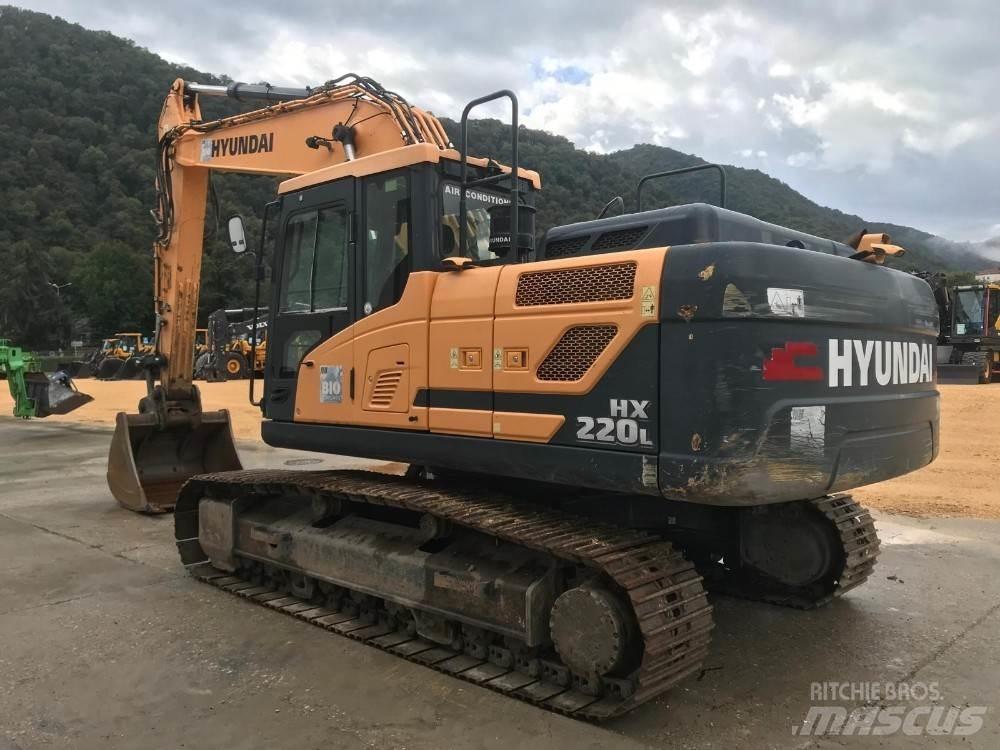 Hyundai HX220L Bandgrävare