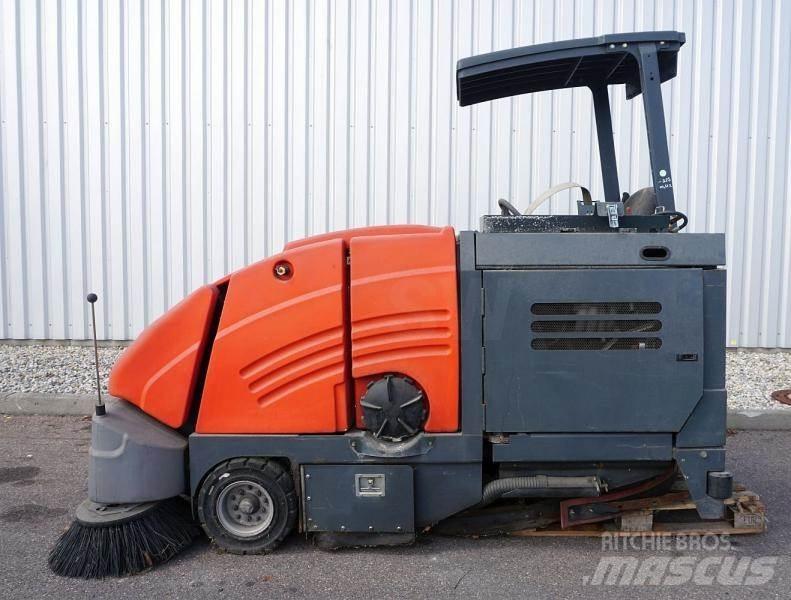 Hako 1800 LPG Kombinationsskurborstar