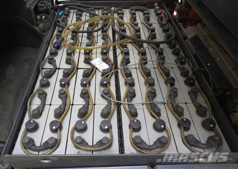 Linde E 25 387 Elmotviktstruckar