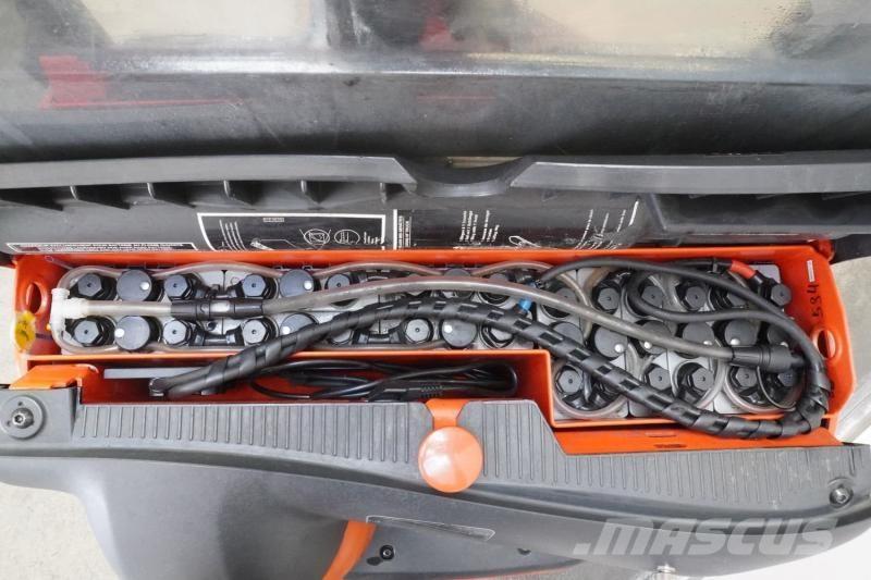 Linde L 12 379 Staplare