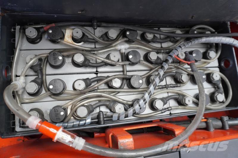 Linde L 14 372 Staplare