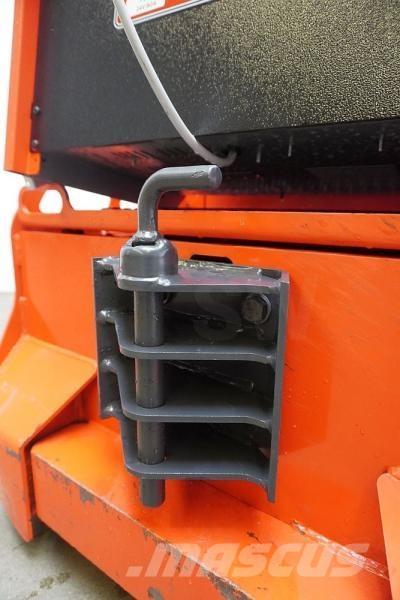 Linde P 30 132 Dragtruck