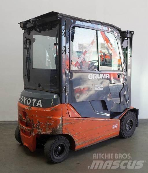Toyota 8FBMT25 Elmotviktstruckar