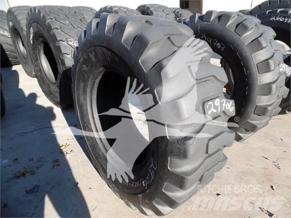 Titan 17.5x25 Däck, hjul och fälgar