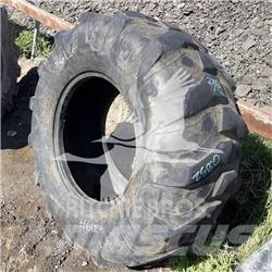 Titan 19.5L24 Däck, hjul och fälgar