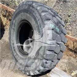 Titan 20.5R25 Däck, hjul och fälgar