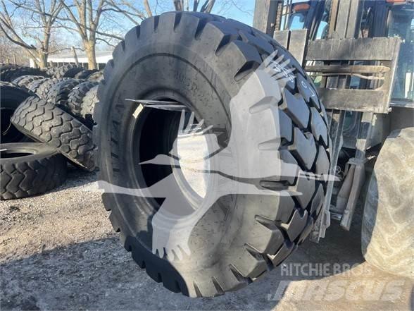 Titan 20.5R25 Däck, hjul och fälgar