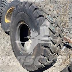 Titan 23.5R25 Däck, hjul och fälgar