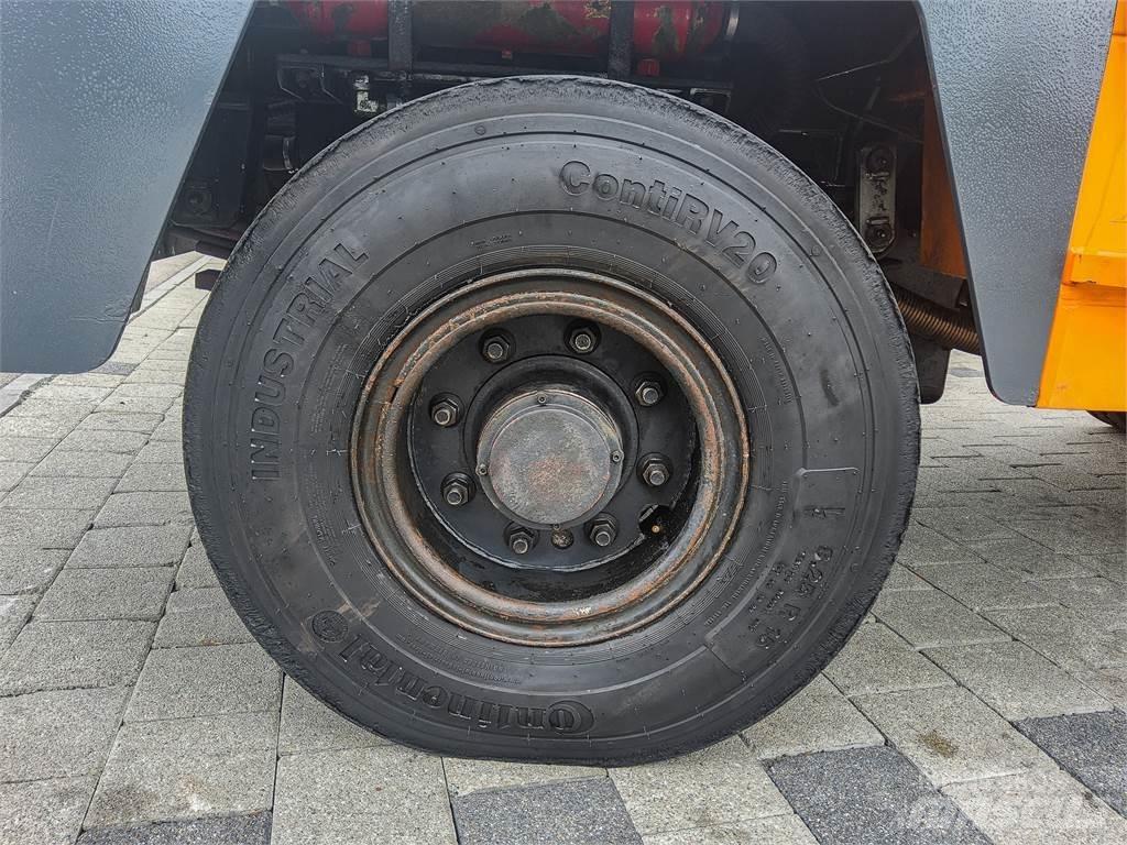  ATA 8500 4x4 Dragtruck