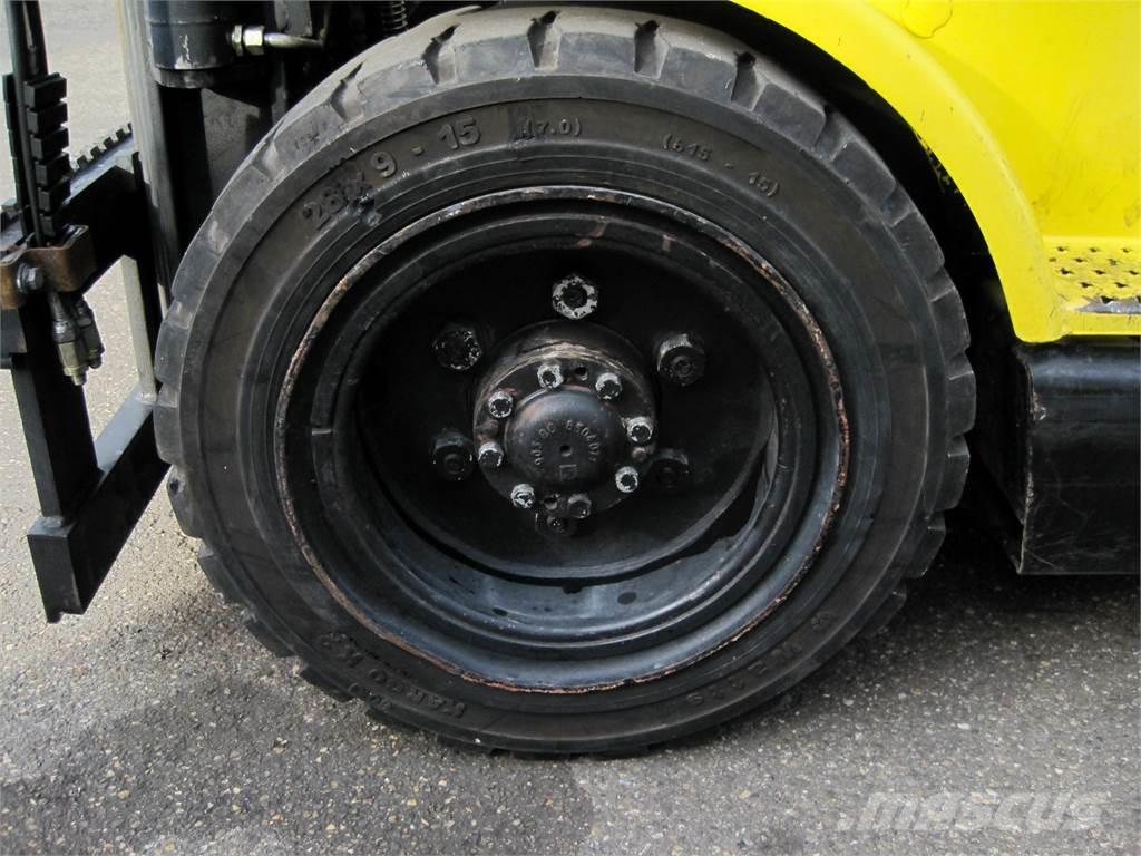 Hyster H 3-00XM Gasolmotviktstruckar