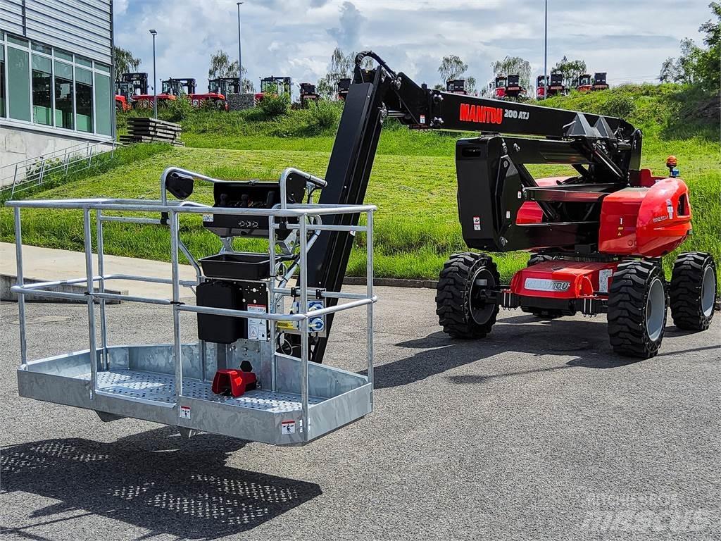 Manitou 200 ATJ Bomliftar
