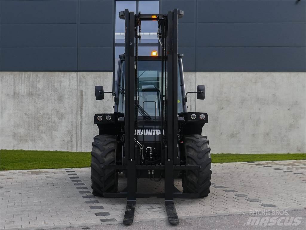 Manitou M 30-4 Terrängtruck