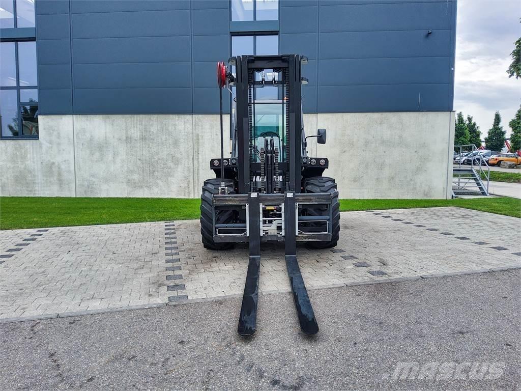 Manitou M 50-4 Terrängtruck
