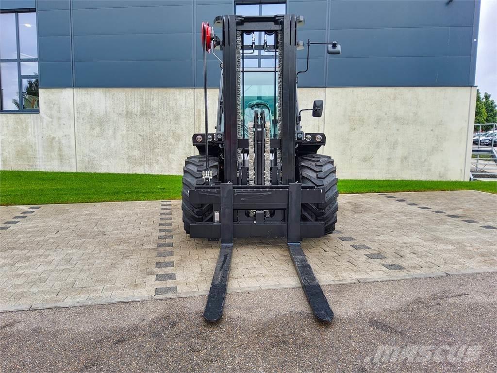 Manitou M 50-4 Terrängtruck
