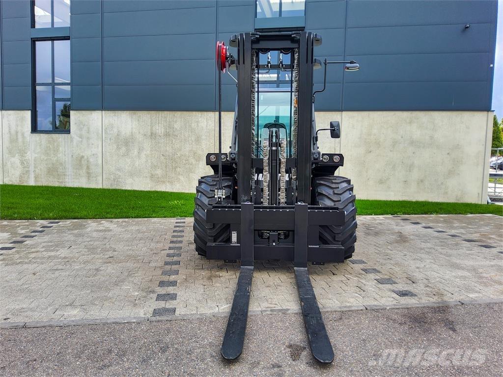 Manitou M 50-4 Terrängtruck