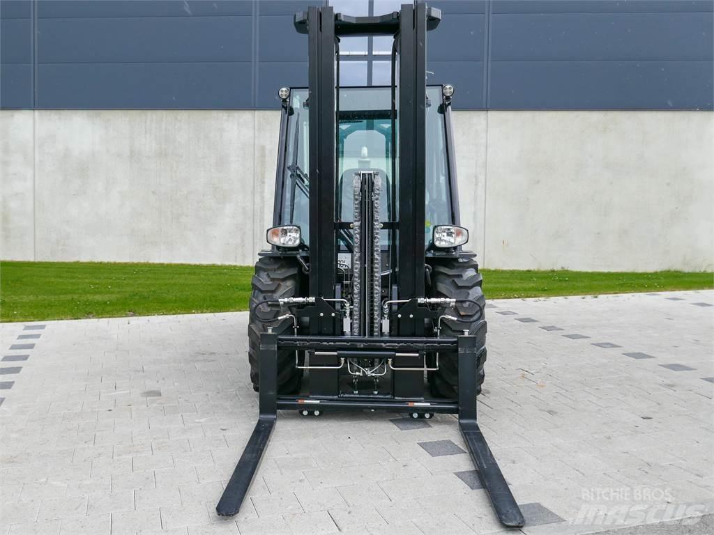 Manitou MC 25-4 Terrängtruck