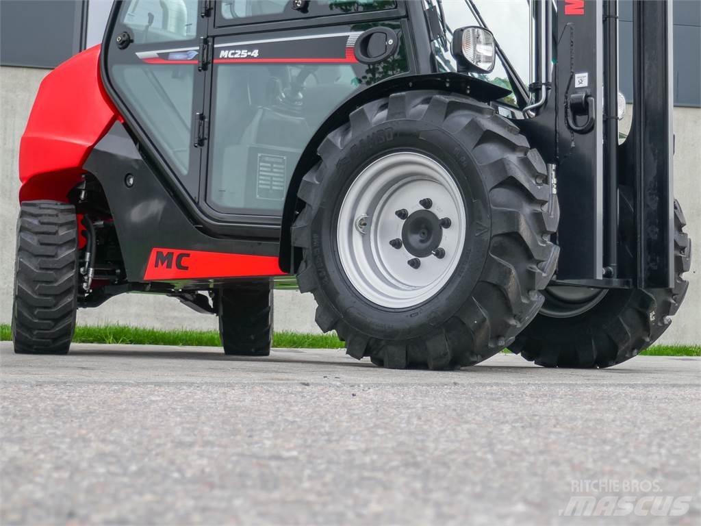Manitou MC 25-4 Terrängtruck
