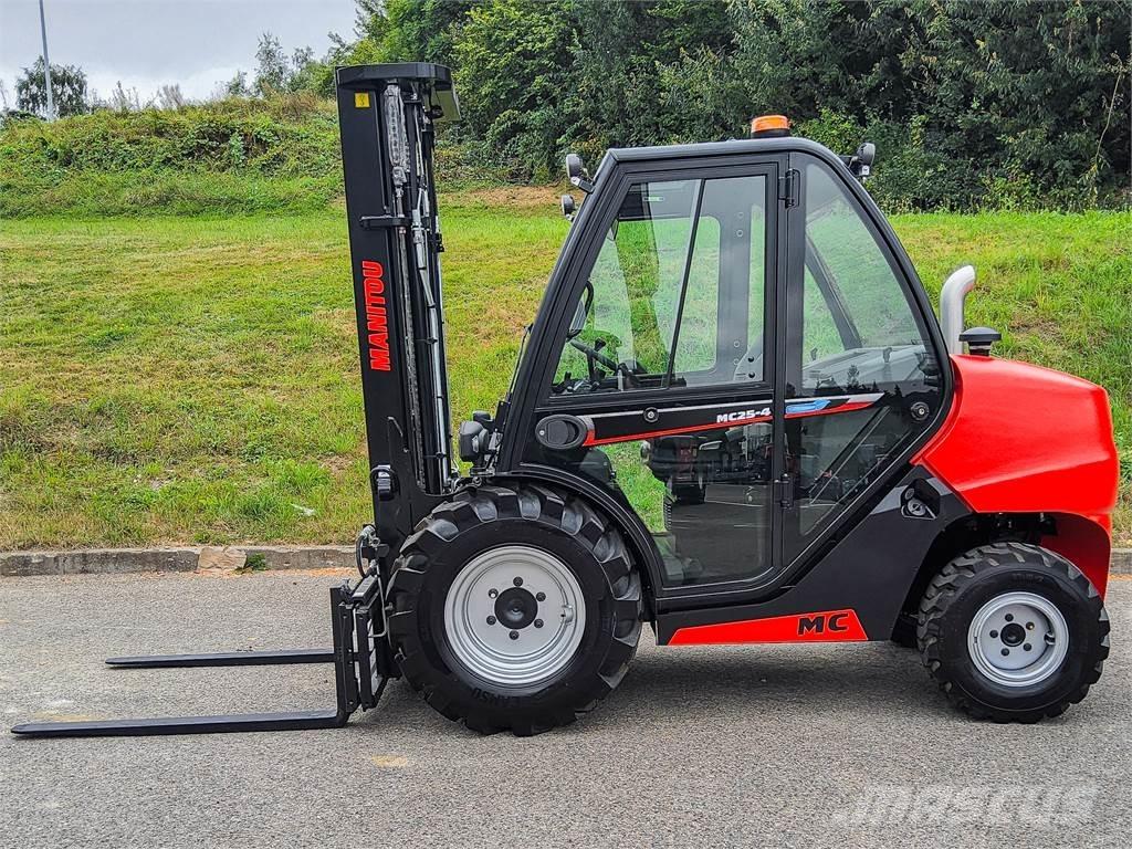 Manitou MC 25-4 Terrängtruck