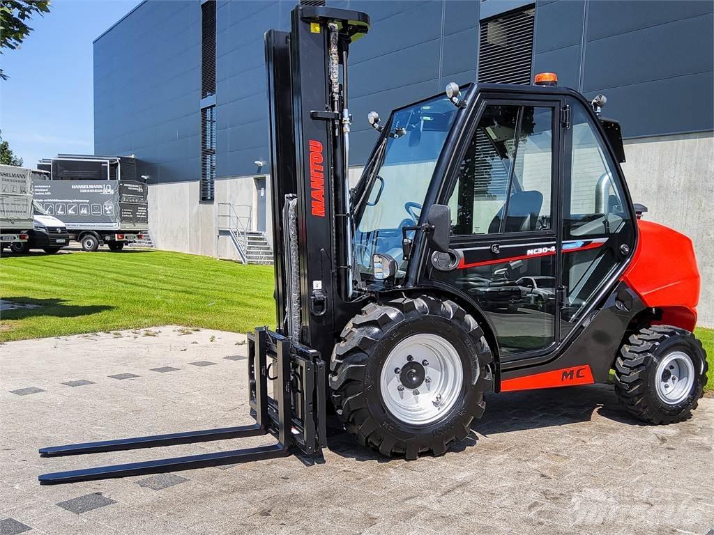 Manitou MC 30-4 Terrängtruck