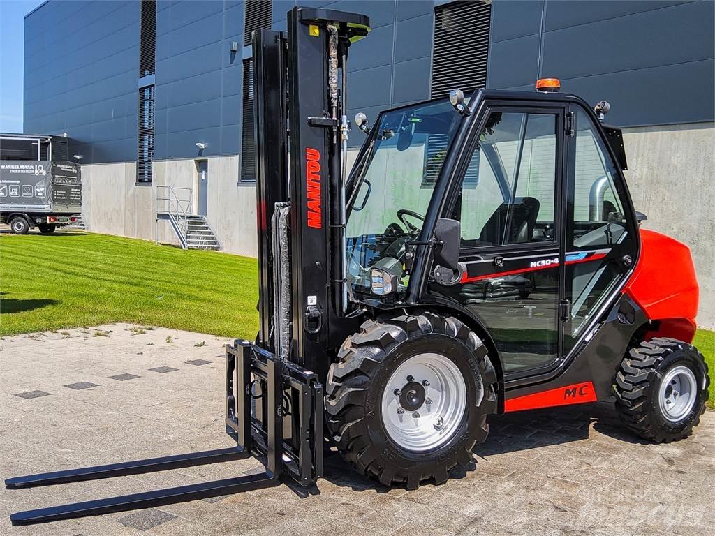 Manitou MC 30-4 Terrängtruck