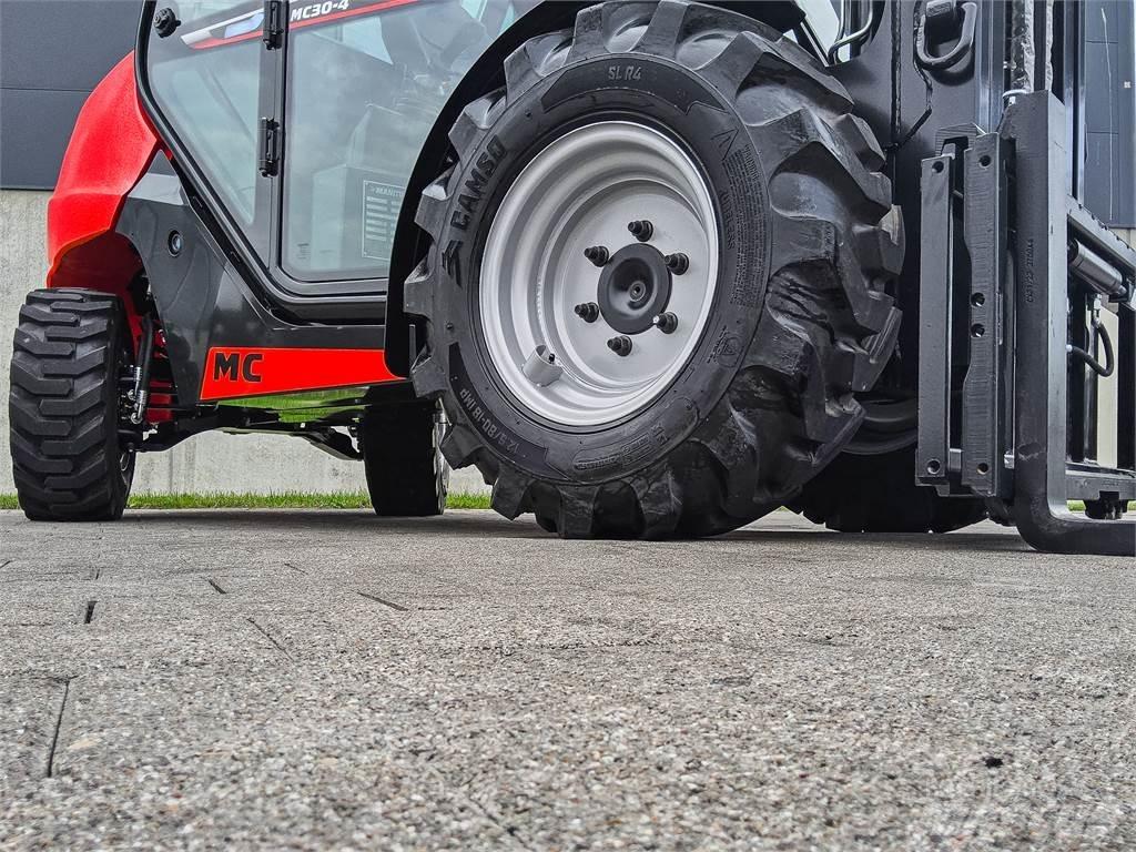 Manitou MC 30-4 Terrängtruck
