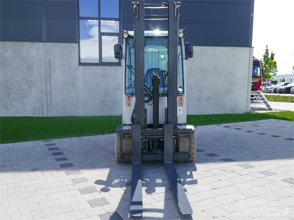 Still RX 60-35 Elmotviktstruckar