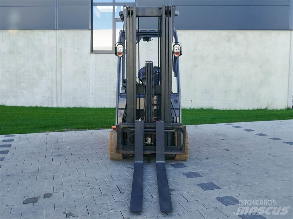 Toyota 02-8FBE20T Elmotviktstruckar